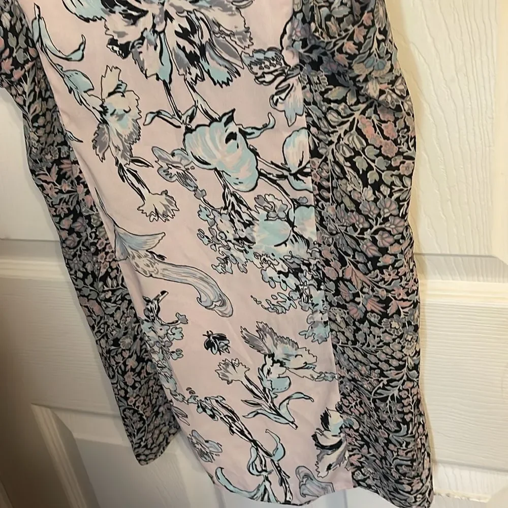 BCBG MaxAzria VickyDusty RosePinkFloralPink SleevlessBlouseTank XXSmall EUC